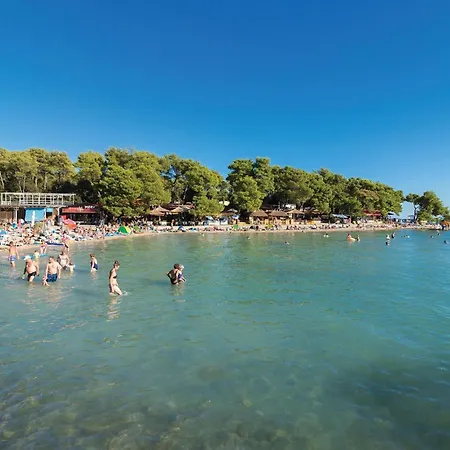 Lovely In Radosinovci With Wifi