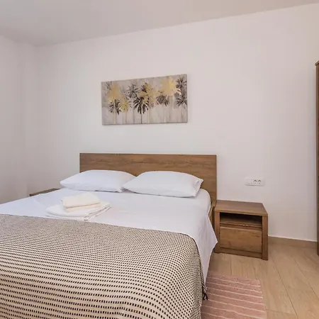 Pet Friendly Home In Radosinovci
