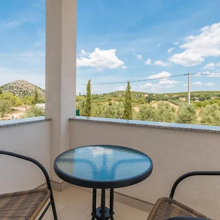 Pet Friendly Home In Radosinovci *